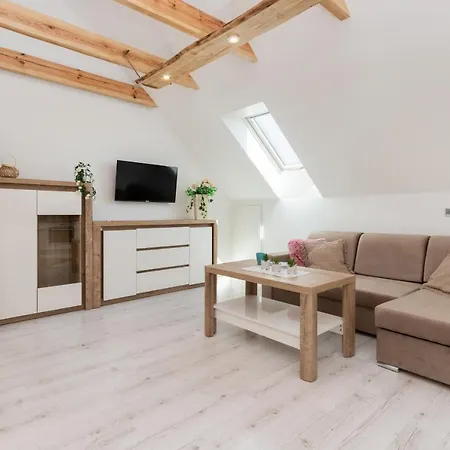 Apartment Nadmorski Zakatek With Parking By Renters *